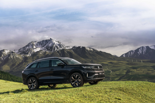 语音控制400+功能！全新揽境智能座舱颠覆传统交互模式(图3)