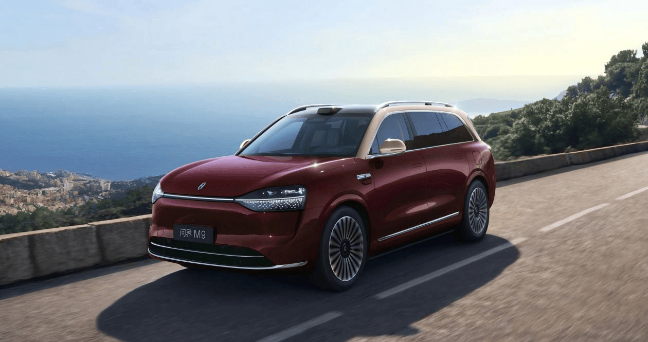 20万车主选择的智慧旗舰！问界M9以智能座舱树立智能交互标杆(图1)