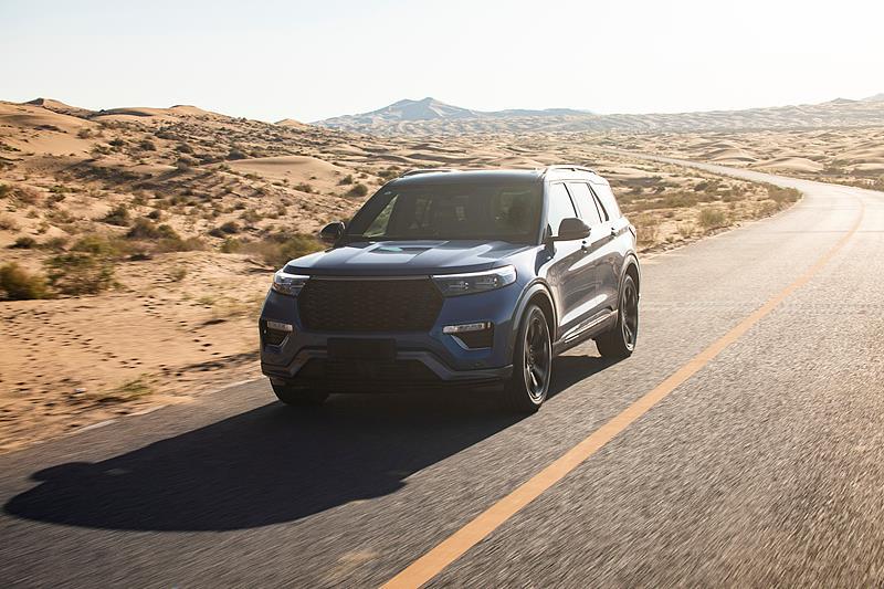 “半年一改款、一年一换代” 汽车变成快消品了吗？(图1)