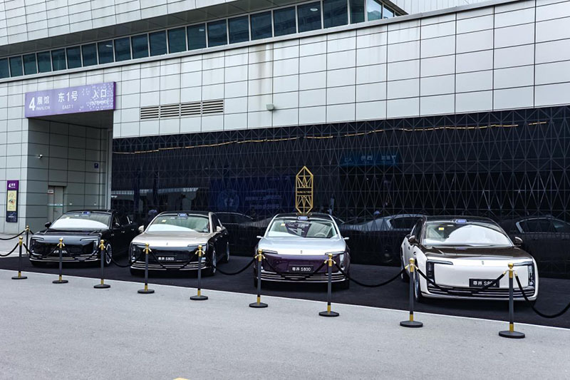 以创新智造引领产业升级新篇章 江淮汽车闪耀2025世界制造业大会(图3)