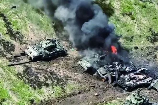 “座舱盖”防护系统是对“顶棚”的升级提高坦克防无人机能力(图1)