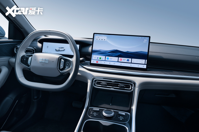 吉利银河星耀6上市688万起携银河星瀑设计抢滩插混市场(图5)