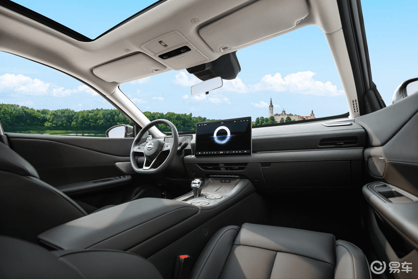 东风日产携手华为乾崑天籁·鸿蒙座舱亮相开启燃油车智能新篇章(图2)