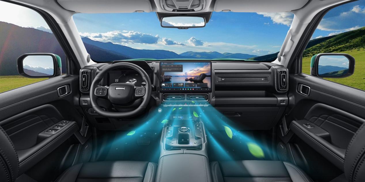 燃油车也能玩智能？天籁鸿蒙座舱来了华为+央视背书(图1)