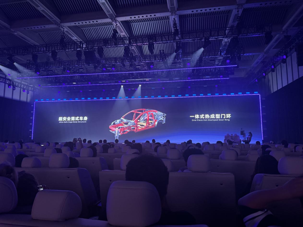 限时权益价919万元起 东风日产首款插混轿车N6上市(图8)