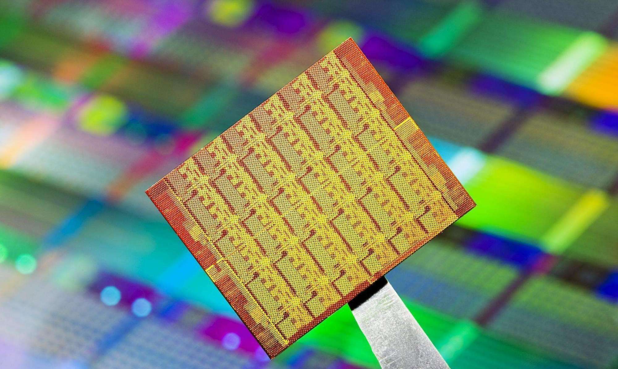 腾势D9达成30万辆交付吉利全球全域安全中心正式启用 ｜一周车闻(图1)