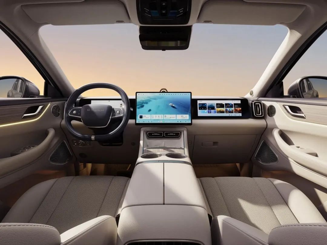 智驾架构升级智能座舱革新！一文看懂2023小鹏1024科技日(图1)