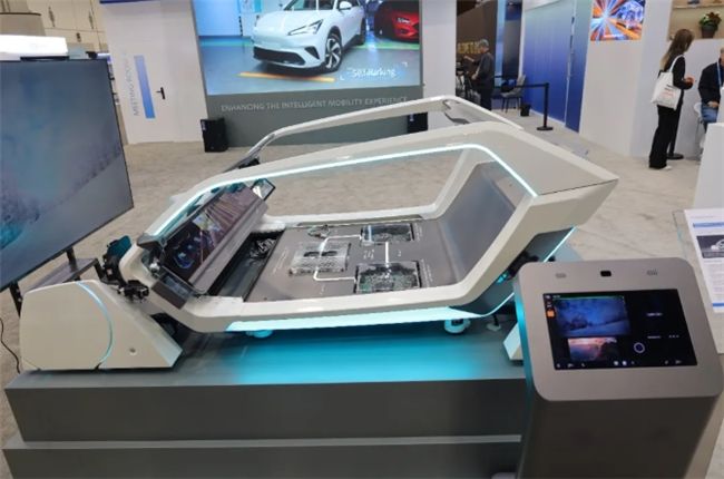 车联天下发布深度融合架构落地智能汽车中央计算新时代(图1)