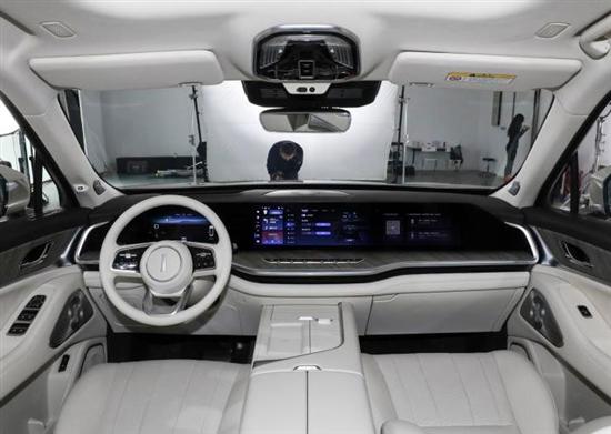 宝马三款重磅车型北京全球首秀以中国智能科技开启驾趣新纪元(图1)