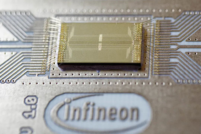 新能源车ETF平安(515700)涨超1%相关部门推动新一代动力电池、车规级芯片、车用操作系统创新应用(图1)